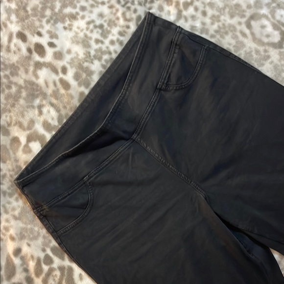 American Eagle Outfitters | Black Wide Leg High-Waisted Pants Large - Picture 2 of 8